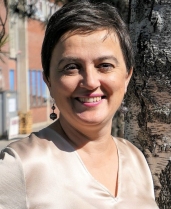 Dr. Marina Crnoja-Cosic