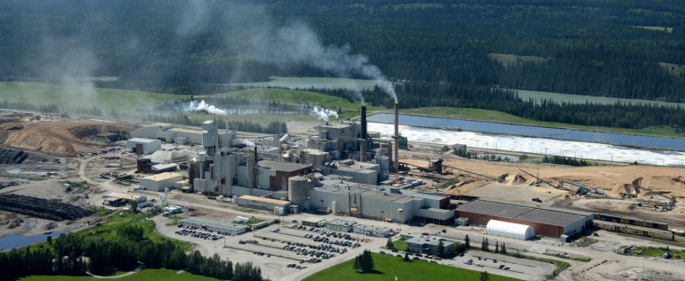 Hinton Pulp mill in Alberta, Canada